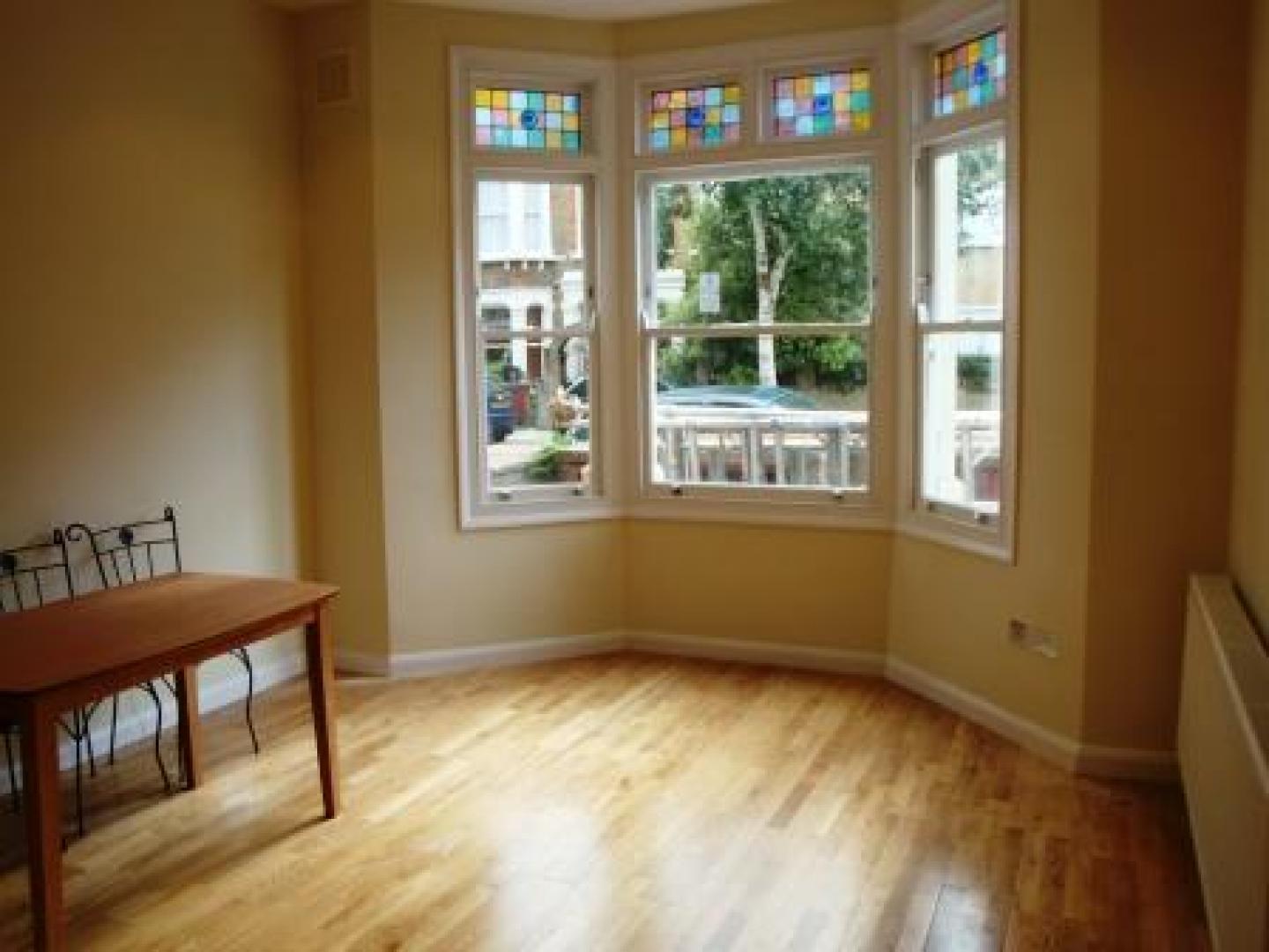 			3 Bedroom, 1 bath, 1 reception Flat			 Portnall Road, MAIDA VALE/QUEENS PARK